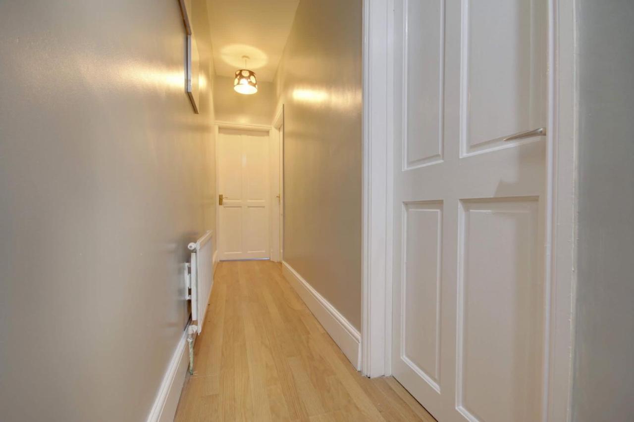 Hilltop Place Suites Near Meadowhall Шефилд Екстериор снимка