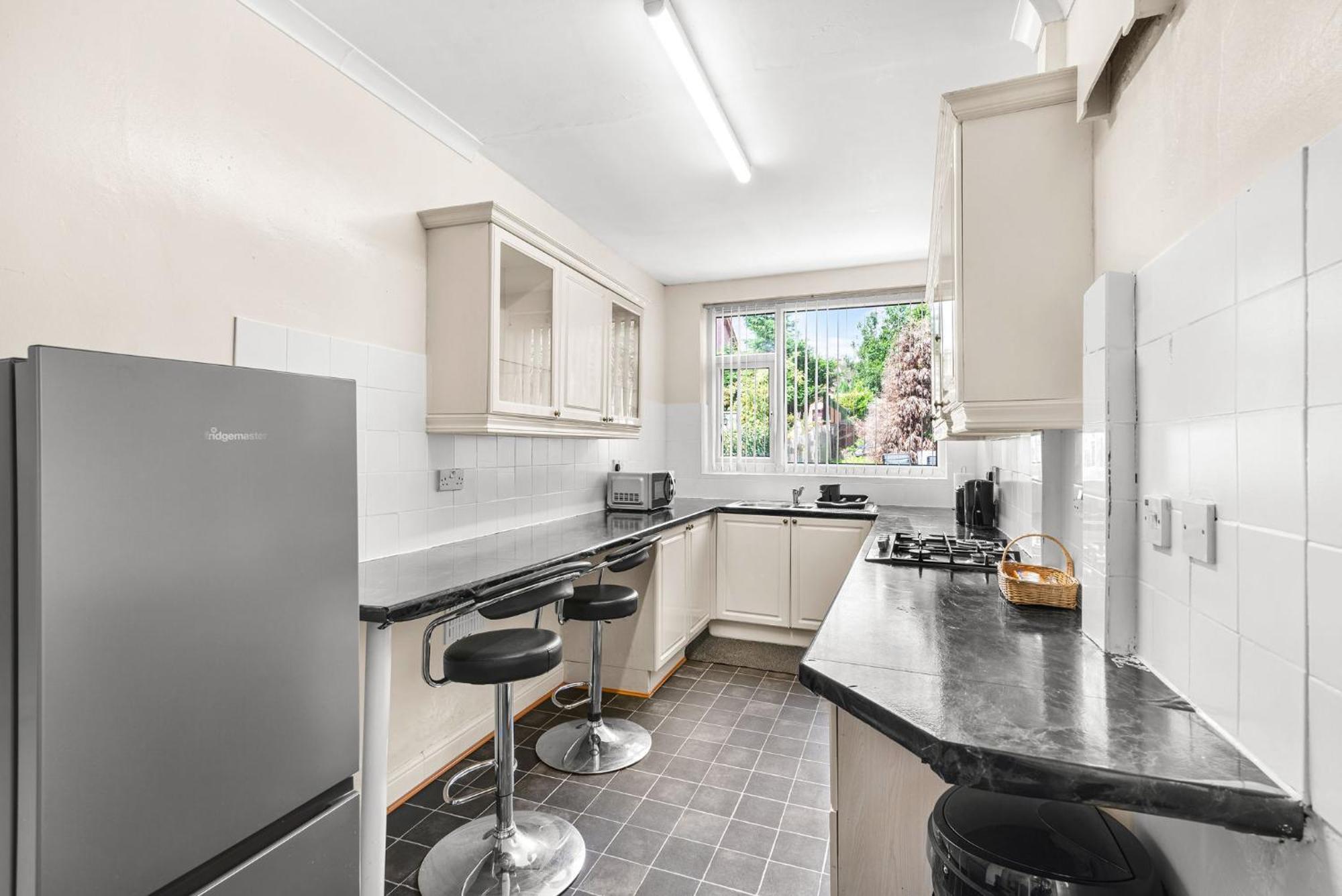 Hilltop Place Suites Near Meadowhall Шефилд Екстериор снимка