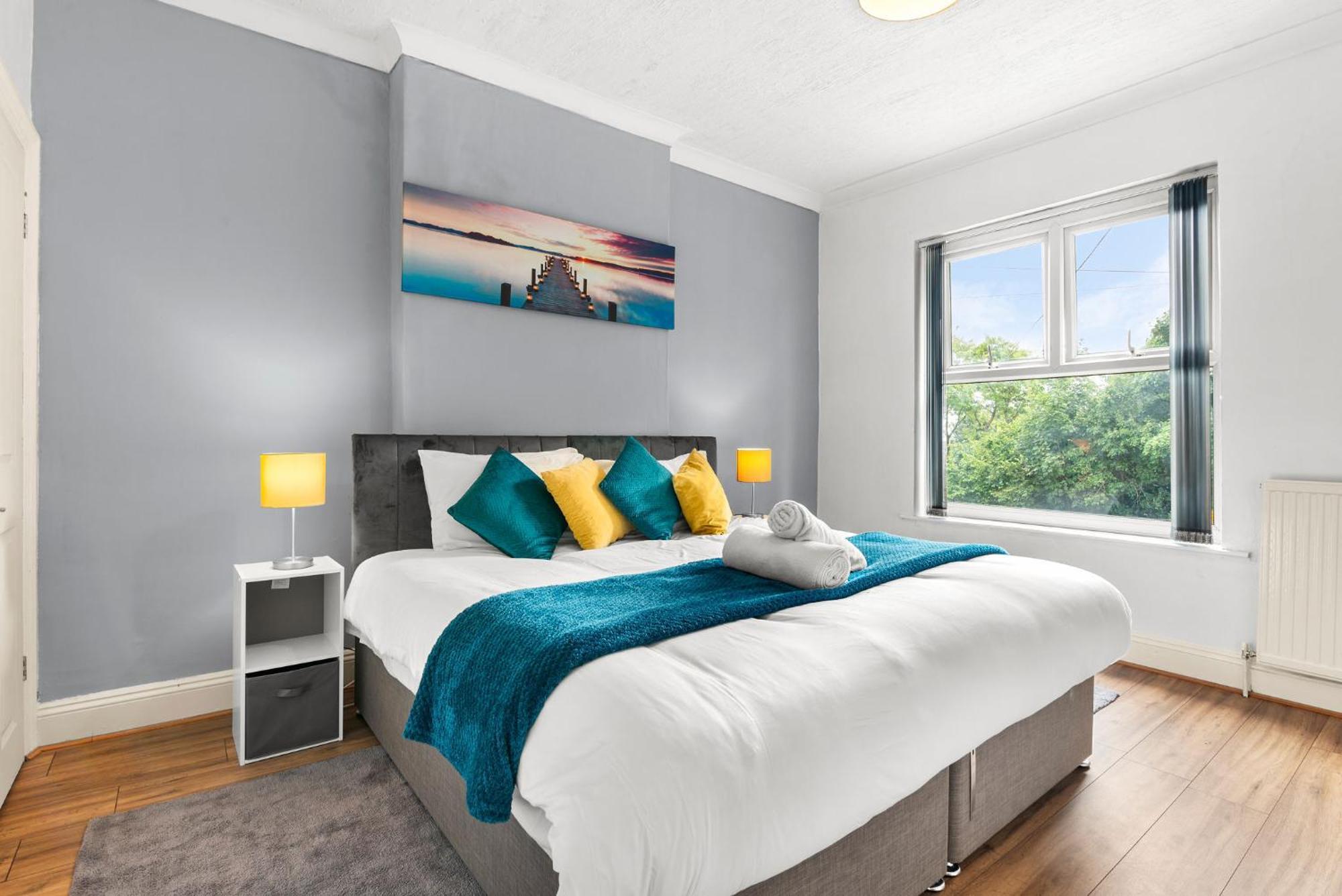 Hilltop Place Suites Near Meadowhall Шефилд Екстериор снимка